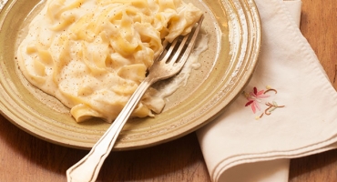 Macarrão Alfredo em uma panela só