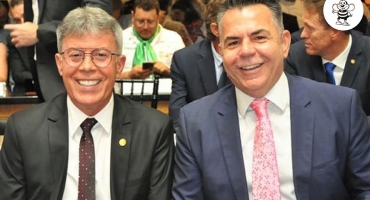 Neném Abimar recebe maior honraria do legislativo catarinense