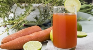 Suco de cenoura com limão: benefícios e como fazer