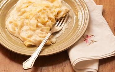 Macarrão Alfredo em uma panela só