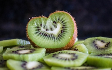 6 Benefícios do kiwi para a saúde